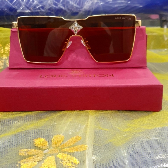 LOIUS VUITTON CYCLONE FIX PRICE!!! - Picture 8 of 17